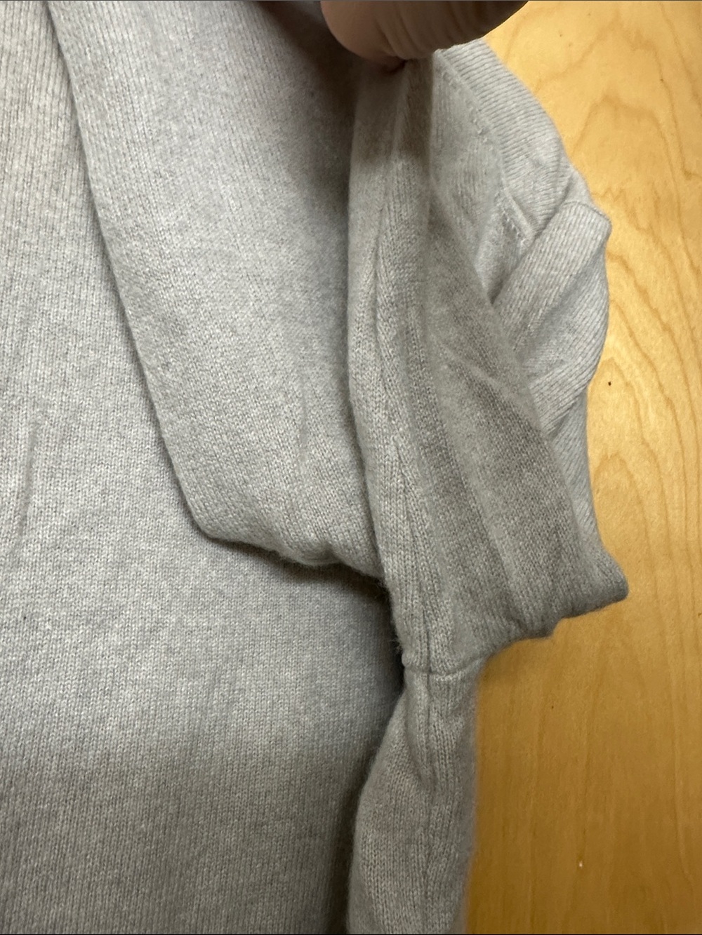 J. Crew Women’s V-Neck Cashmere Sweater in Heather Gray - Picture 5 of 5